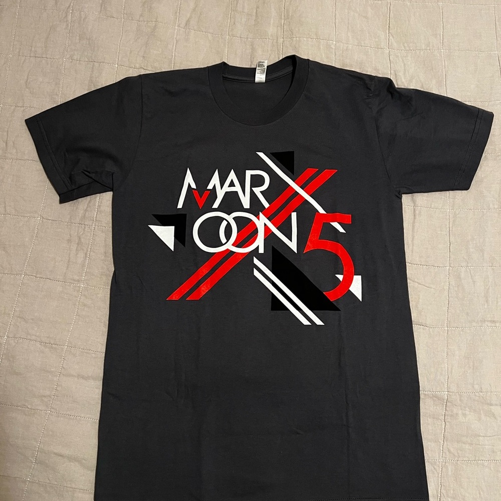 Maroon 5 2013 Tour Tee – Size Small – NEVER WORN